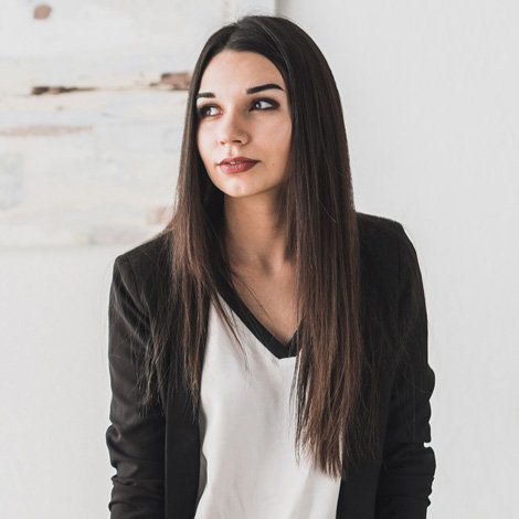 Менеджер Ольга